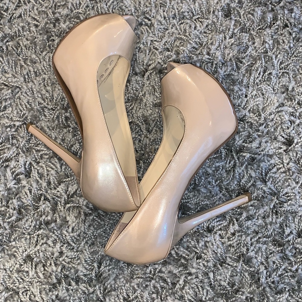 🔥 price drop ‼️ Enzo angiolini nude heel